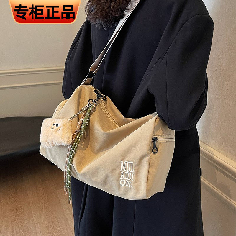 法国【设计师】Givenivan 帆布包包女大容量单肩斜挎包通勤枕头包