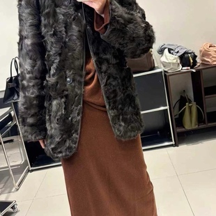 稀缺小湖羊皮毛一体外套女中长款 底价咨询 真皮包边轻柔卷毛皮草