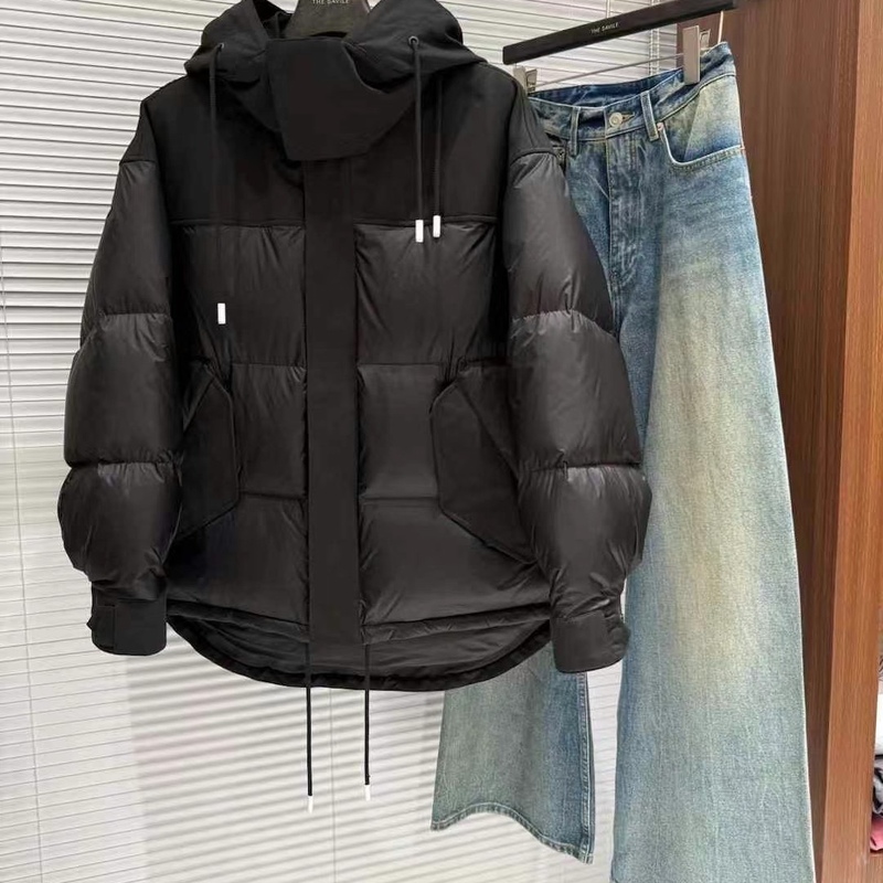 重磅牛货！意大利小狗 科技面料 保暖90白鹅绒羽绒服休闲加厚外套