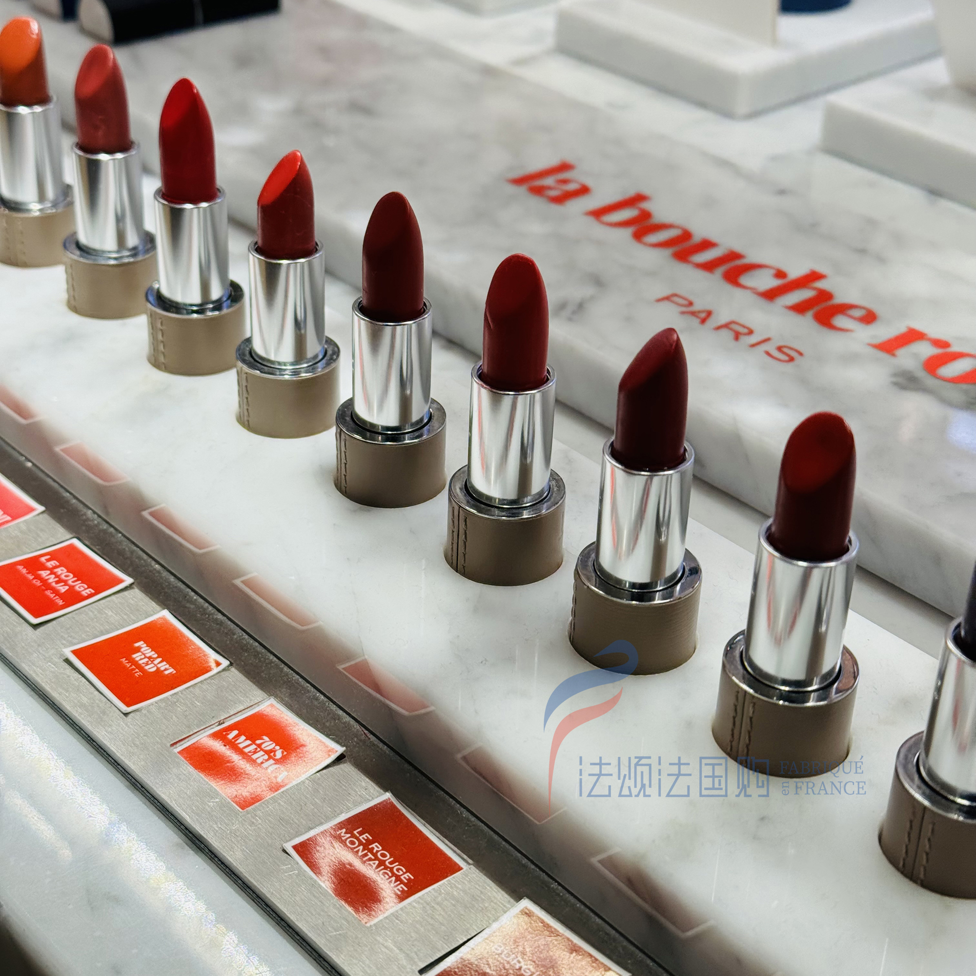 法国购La Bouche Rouge口红小众贵妇口红真皮壳套装替换芯正红色