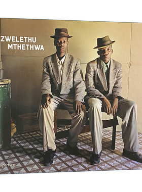 Zwelethu Mthethwa 兹维勒图姆特瓦摄影集 精装 英文原版