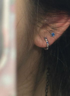 zoozmini蓝色锆石迷你耳钉女s925银针养耳洞睡觉免摘耳骨钉耳饰品