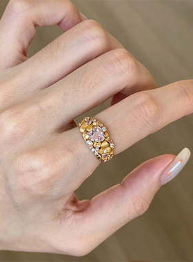 粉爱心金色繁花戒指女小众轻奢