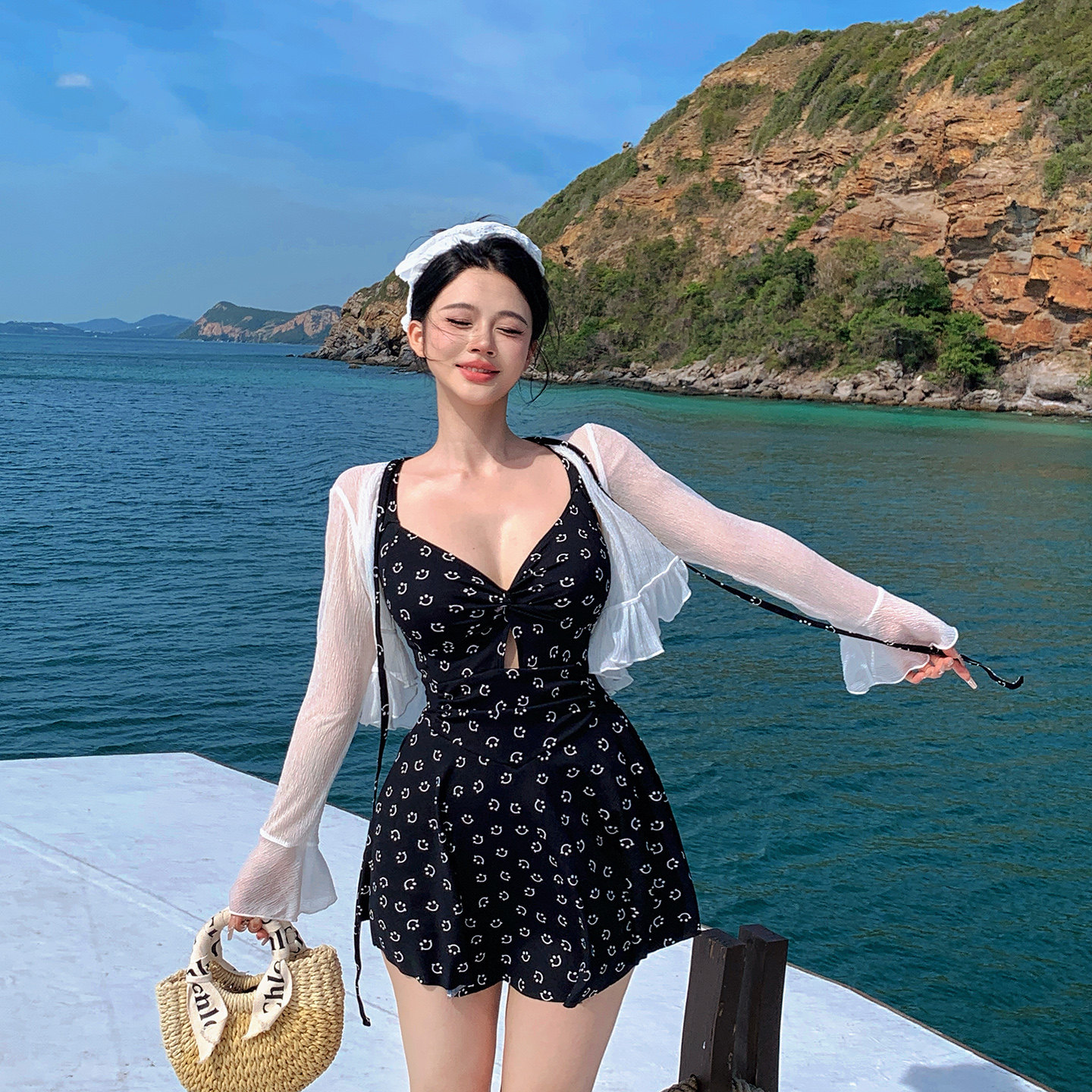 泳衣女款连体裙式性感长袖罩衫两件套大码微胖女孩遮肉高级感温泉