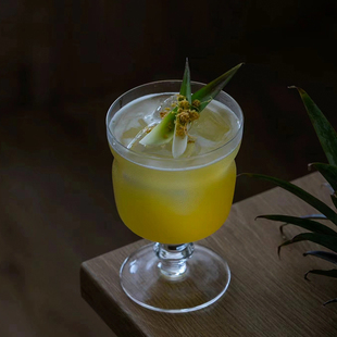 高脚玻璃杯酒吧鸡尾酒杯创意餐厅饮品杯冷饮果汁甜品高颜值杯子