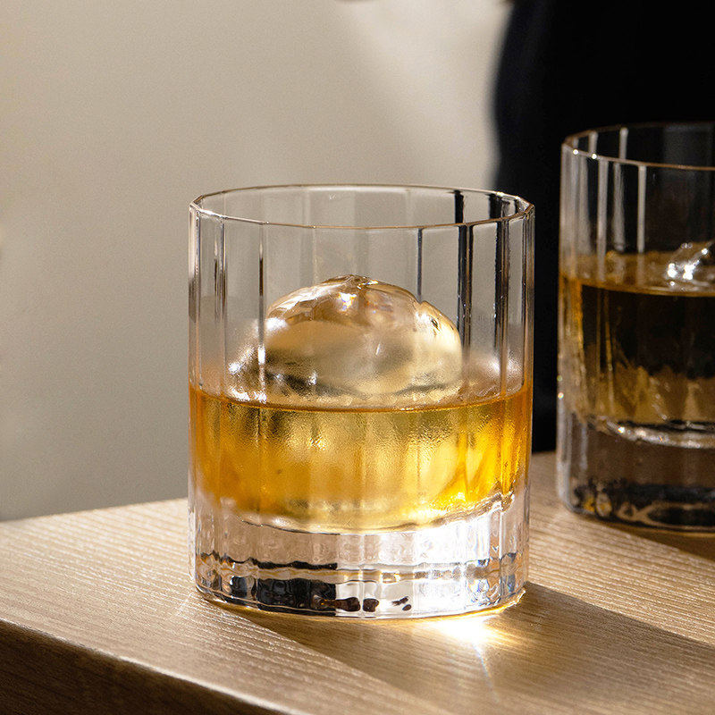 轻奢创意古典威士忌酒杯洛克冰球杯烈酒伏特加洋酒杯玻璃鸡尾酒杯