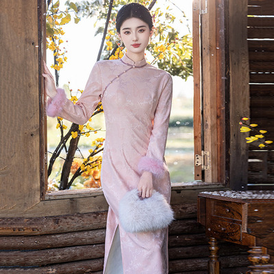 粉色加绒加厚冬装国风新中式长款长袖改良旗袍女复古拜年服秋冬季