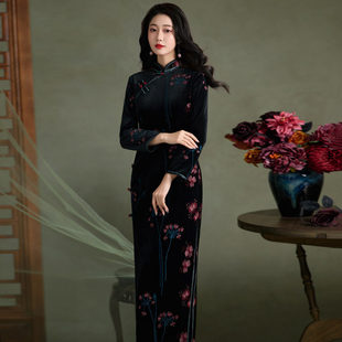 黑色丝绒加绒加厚冬装新中式长款长袖改良旗袍女复古妈妈装秋冬季