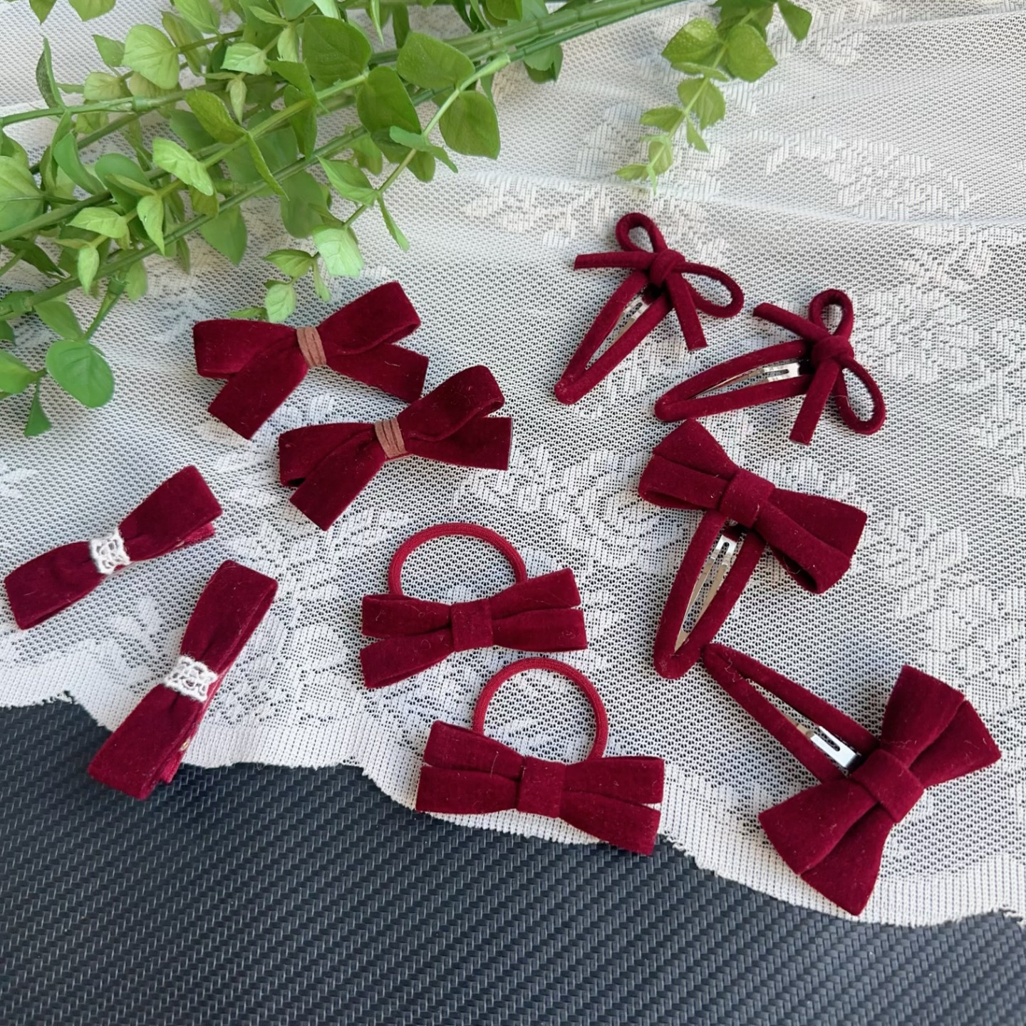 新年高级感水貂球鸭嘴儿童酒红丝绒蝴蝶结发夹气质公主结头绳BB夹