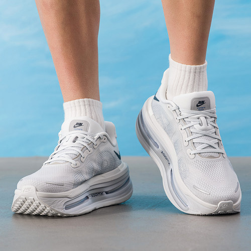 Nike Vomero Premium训练迈柔跑垫减震轻便透气HM5973-103跑鞋