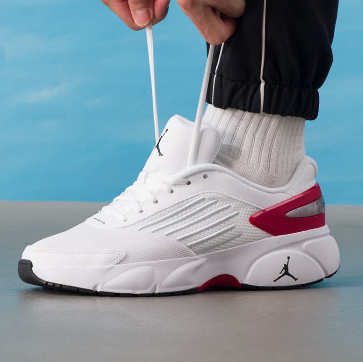 耐克NIKE JORDAN TRUNNER FLOW低帮篮球鞋休闲鞋 IO2091-101