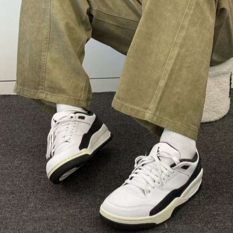 JordanFLIGHTCOURT篮球鞋黑白图片