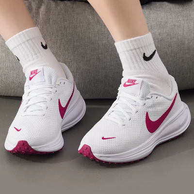 Nike低帮跑步鞋红白色