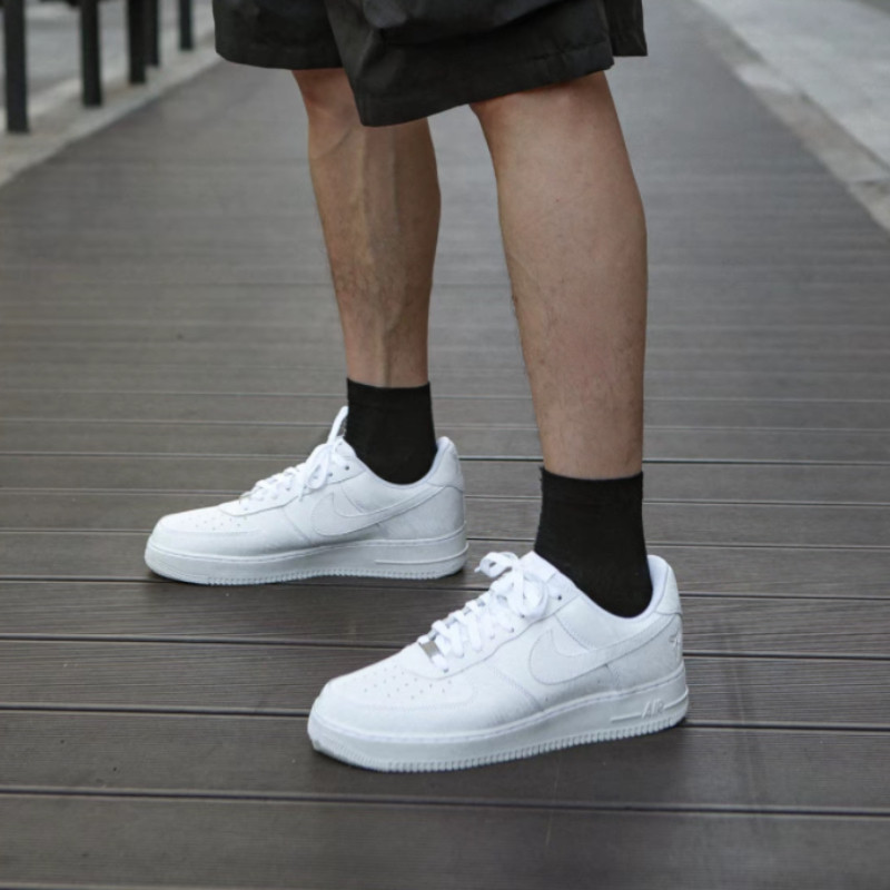 耐克AF1低帮板鞋男款白色