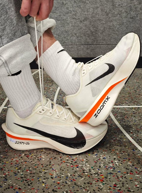 Nike/耐克VAPORFLY4低帮竞速跑步鞋男女同款白色HF6413-100