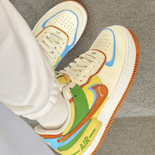 耐克女子粉蓝色低帮休闲板鞋