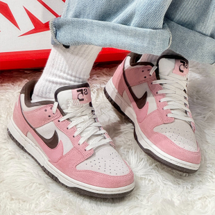 Nike/耐克Dunk Low“Double Swoosh”  低帮板鞋女款粉HV1799-161