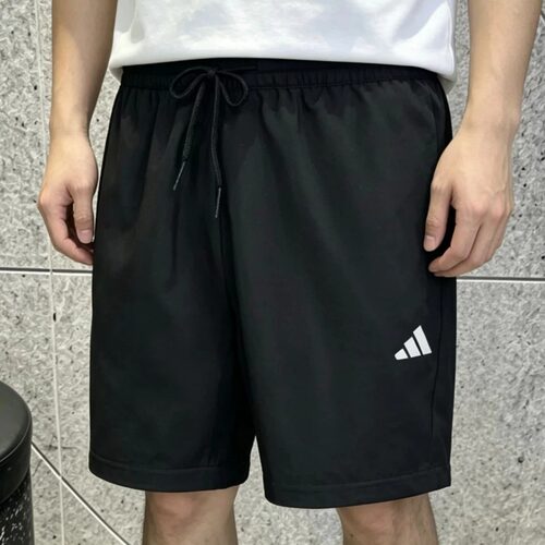 阿迪达斯运动休闲短裤男款黑色