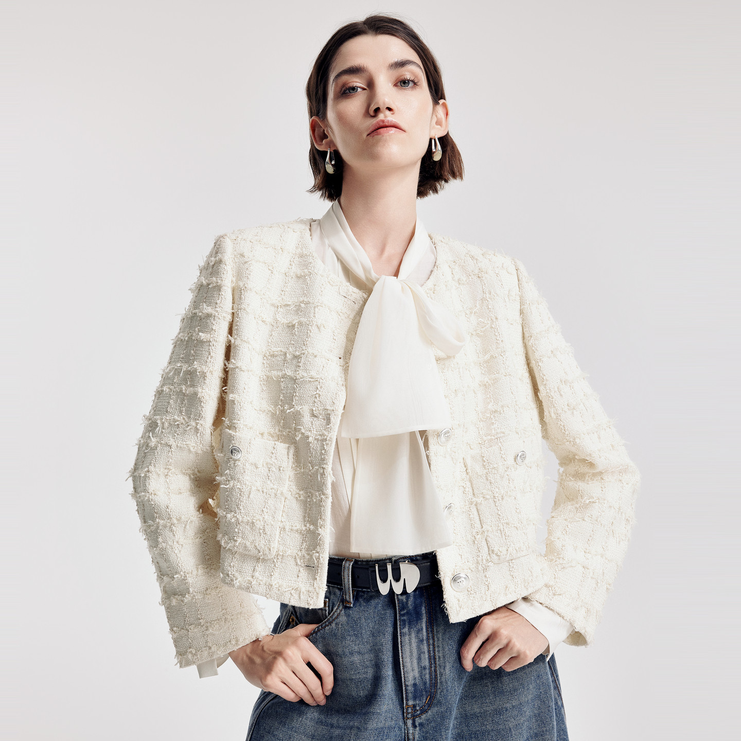 婉甸2026春季新品古瓷白肌理方格小香风短外套1251O04YJ1