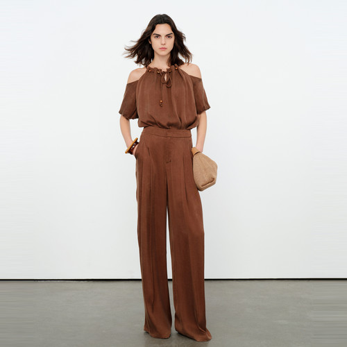 婉甸2026夏季新品雅丹咖短袖露肩套装1252L07JD2