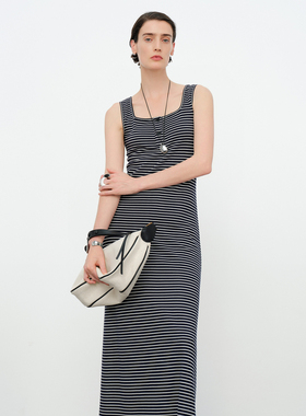 婉甸2026夏季新品藏青条纹针织连衣裙1252N03RS1