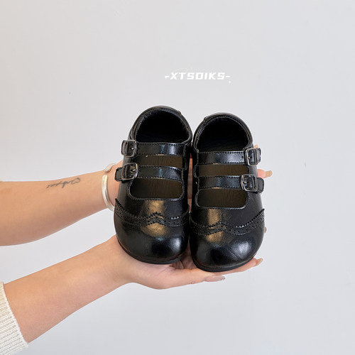 女童复古浅口魔术贴玛丽珍单鞋子