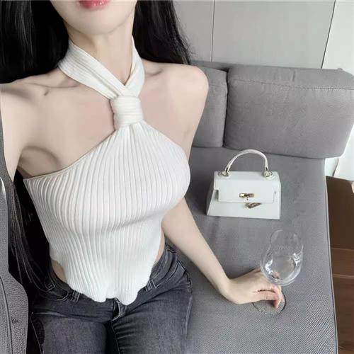 辣妹性感气质显瘦脖露针织背心修身打底短款夏季吊带新款无袖上衣