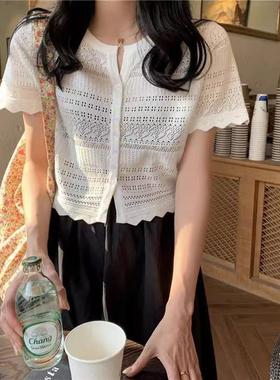 小香风镂空薄款短袖针织T恤女夏季新款单排扣木耳边修身短款上衣