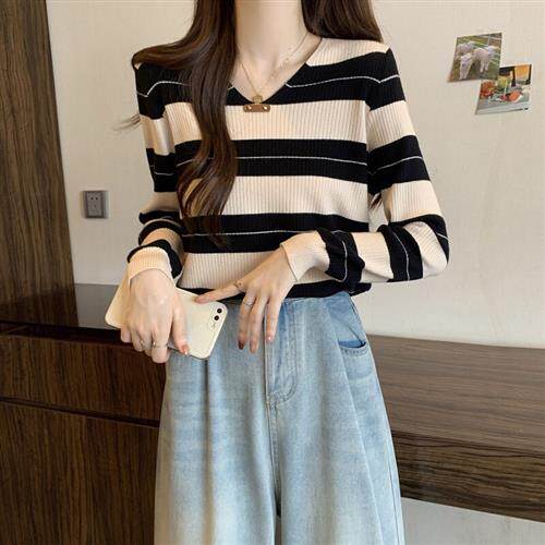 秋冬新款条纹宽松针织衫韩版套头领长袖毛衣气质通勤上衣女