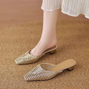 高级感超火银色凉拖鞋 外穿2026新款 女夏季 编织镂空透气包头半拖鞋