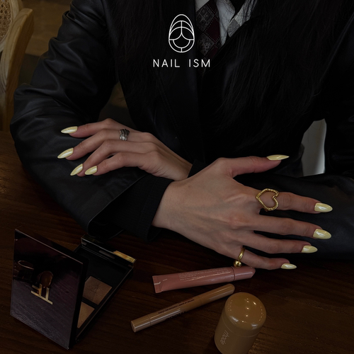 【NAILISM 海莉美甲】蹭粉版柠檬黄奶黄初夏清新白女度假美甲