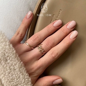 高端穿戴甲 NAILISM 藕粉气质高级日常短甲欧美老钱甲片