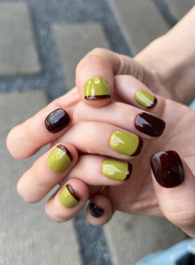 HESASA纯手绘AB设计法式边牛油果咖啡配色高级感简约纯手工穿戴甲