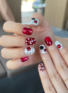 HESASA|简约线条绘画立体造型短款豆豆红色猫眼美甲纯手工穿戴甲