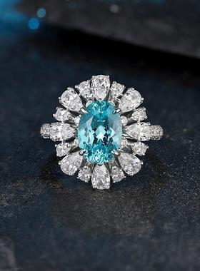 18K金镶嵌椭圆形蓝宝石戒指