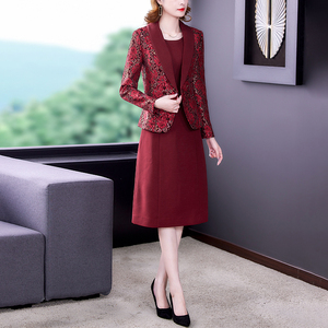 RM21285#红色小香风套装裙两件套秋装新款2023大码女装喜婆婆洋气修身套裙