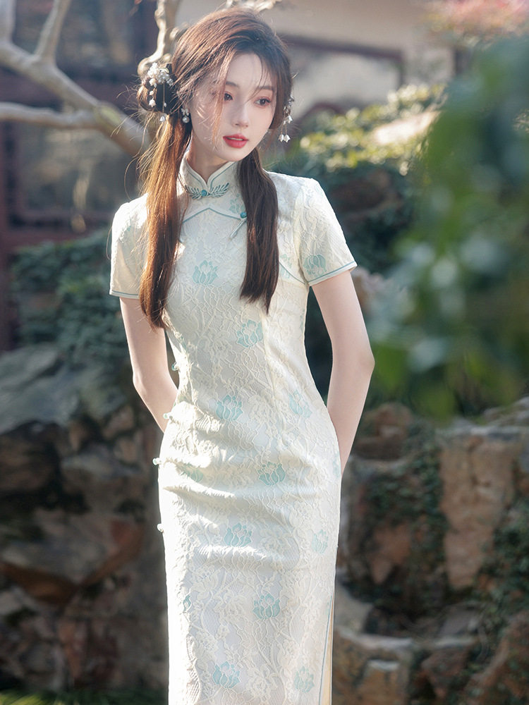 蕾丝旗袍2025年新款改良年轻款少女夏季复古文艺新中式连衣裙日常