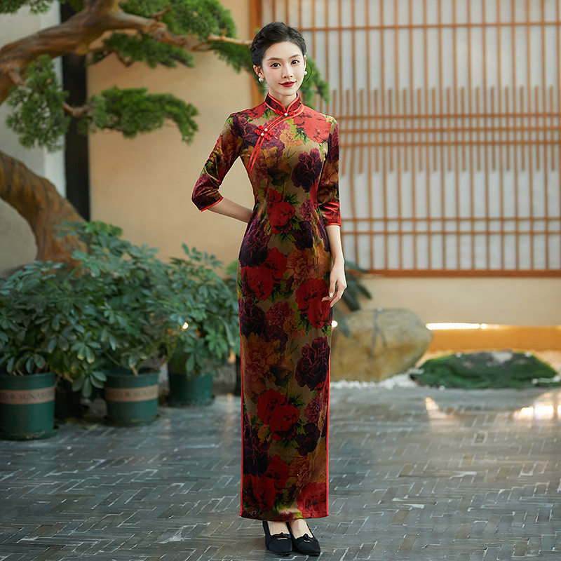 旗袍新款2026新款春装喜妈妈婚宴礼服年轻款高端气质中长袖连衣裙
