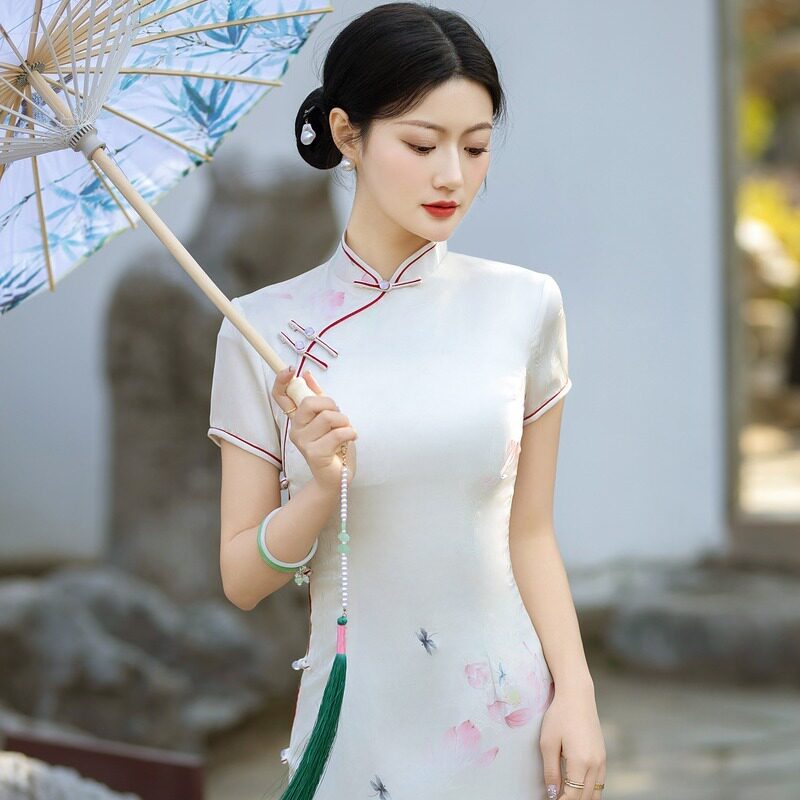 丝绸提花长旗袍2026春季新款小清新淑女日常修身宴会短袖女装旗袍