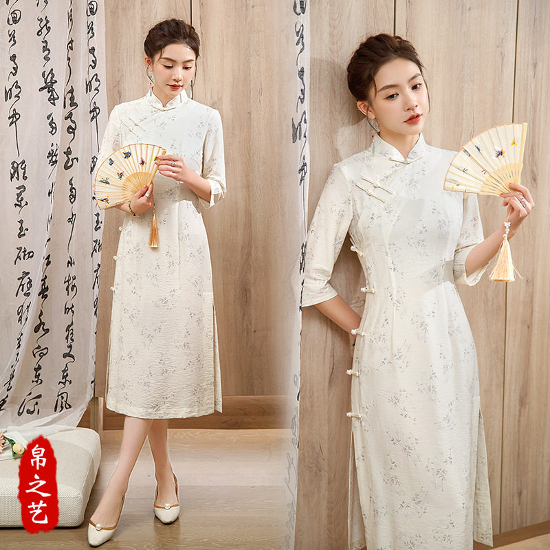 旗袍2025秋新款国风改良棉麻复古气质连衣裙日常可穿素雅简约礼服
