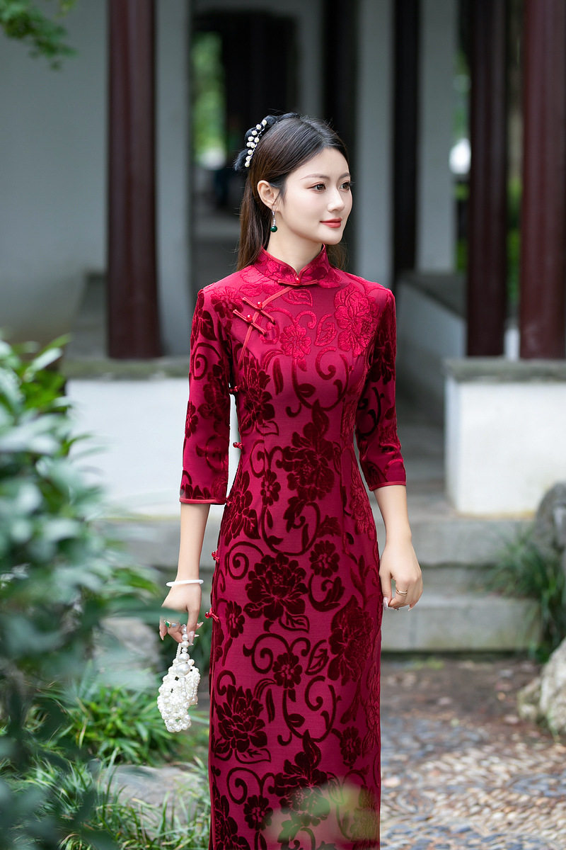琳湘漫2026春季复合植绒提花喜庆红装结婚喜婆婆连衣裙礼服旗袍