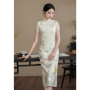 2026春夏新中式国风素雅印花旗袍年轻款少女清冷感连衣裙气质礼服