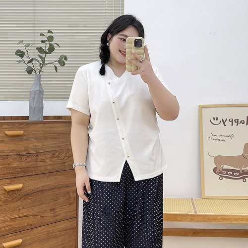 不规则斜门襟设计短袖T恤