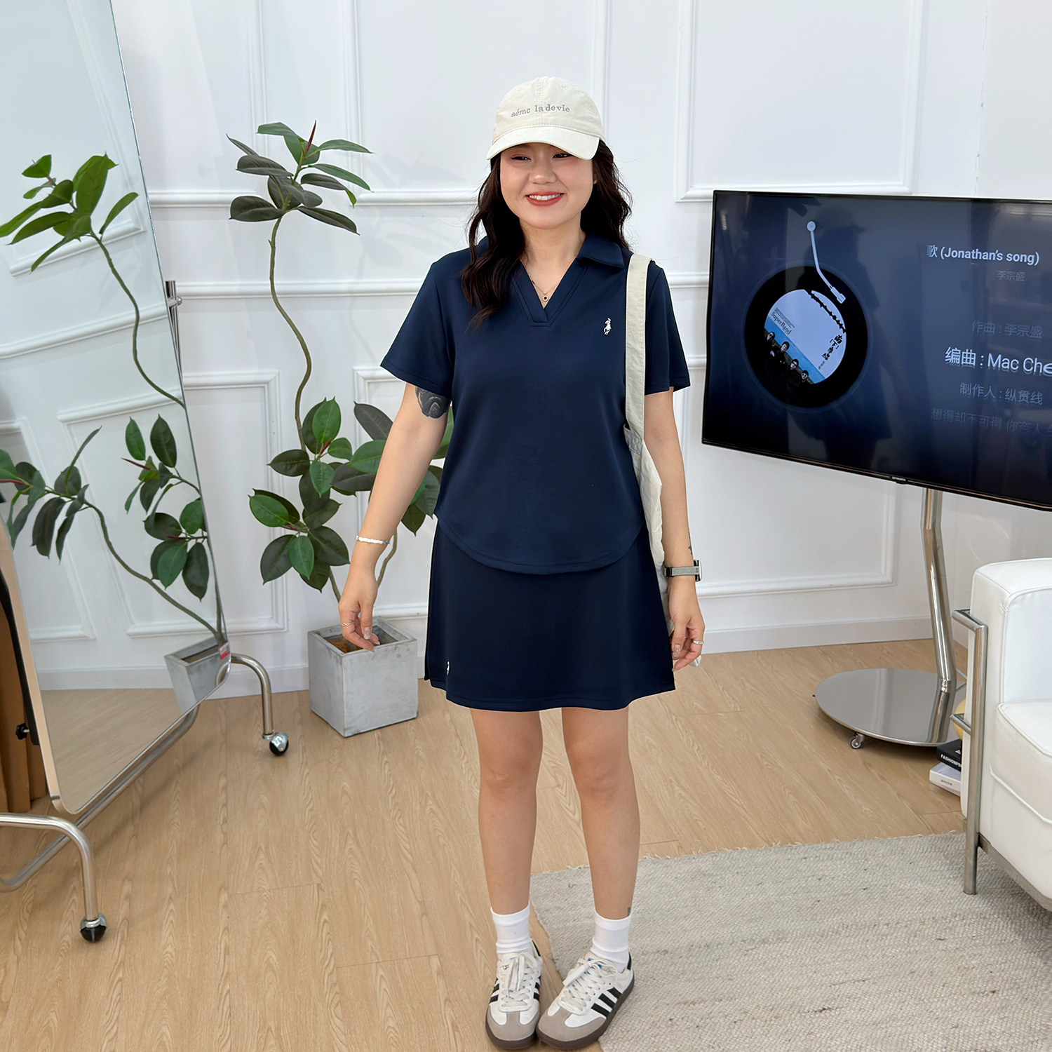 宛宛大码休闲运动风套装女夏季微胖mm显瘦遮肉上衣+半身裙两件套