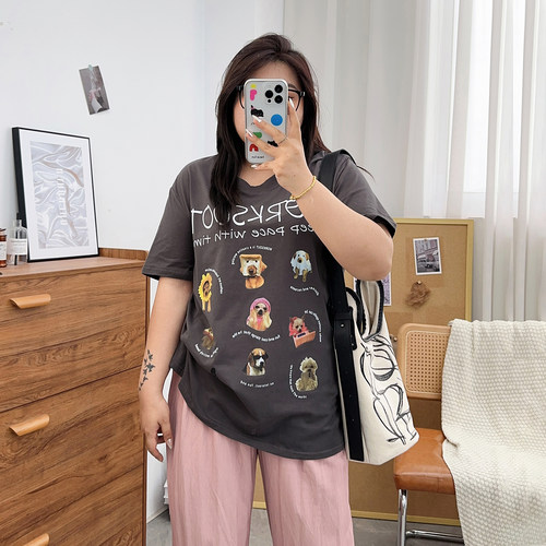 宛宛趣味小狗印花简约T恤