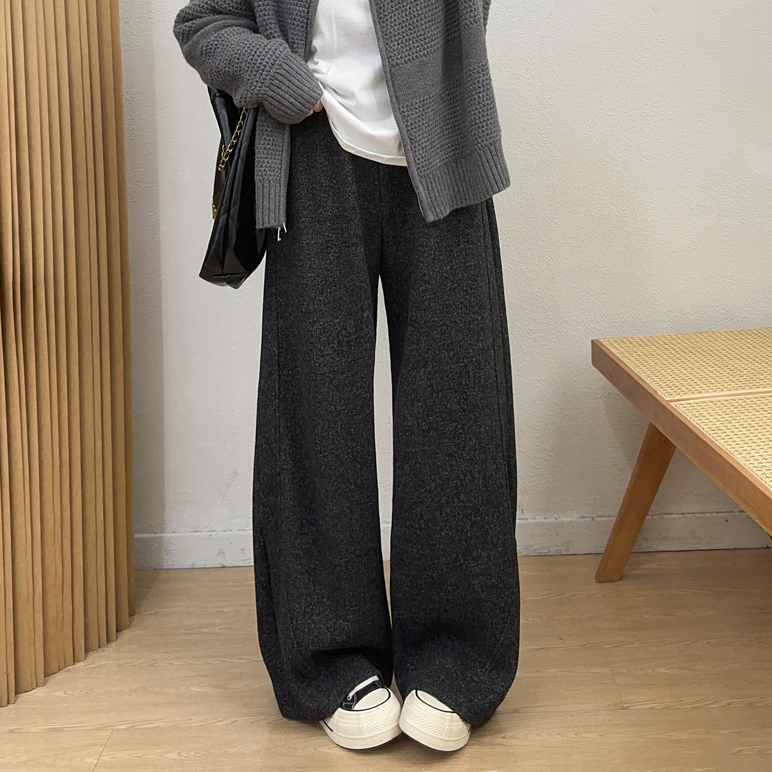 加肥加绒休闲弯刀休闲裤