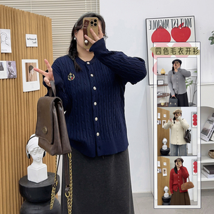 气质休闲麻花金属扣胖mm慵懒风气质刺绣毛衣外套 新款 宛宛大码 冬季