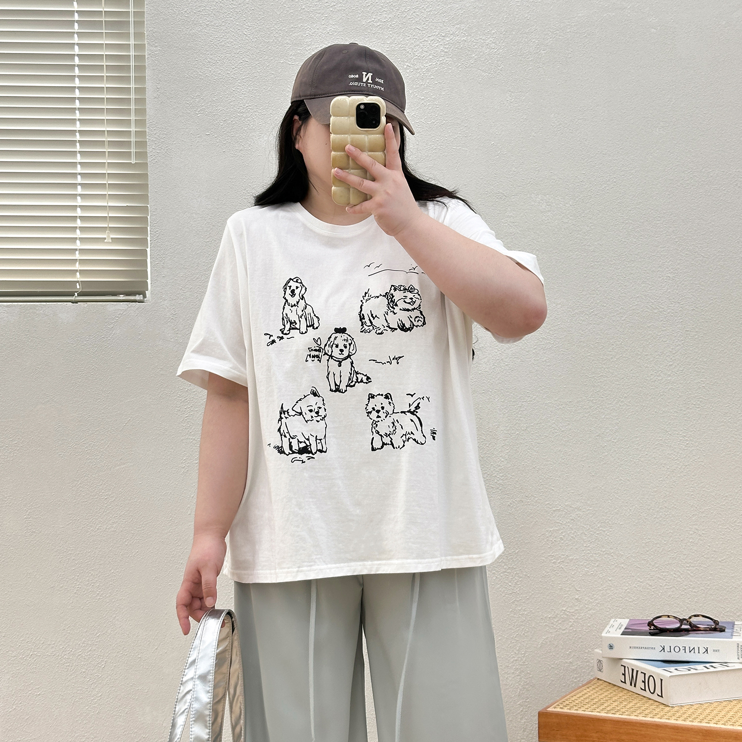 宛宛大码女装胖MM卡通狗狗T恤夏季短袖显瘦遮肉宽松款可爱基础款