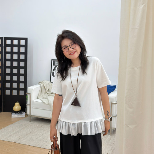 宛宛大码胖MM网纱拼接花边圆领短袖T恤女新款百搭显瘦正肩上衣夏