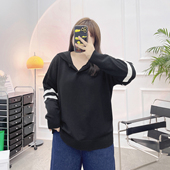 女秋宽松显瘦百搭上衣 胖mm设计感连帽条纹针织开衫 宛宛家大码 女装